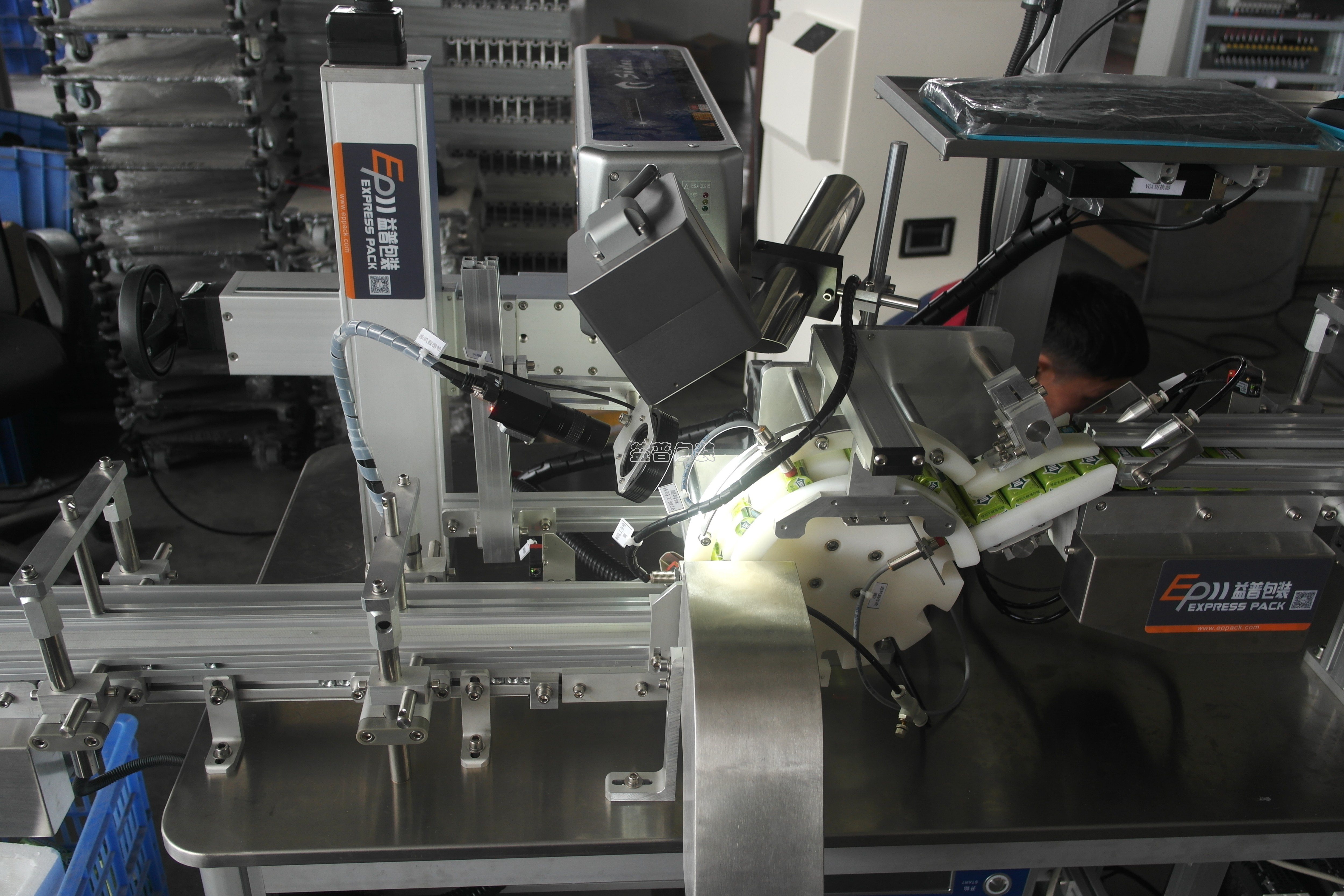 廣州激光打碼廠家,瓶蓋激光打碼,激光打碼廠家 廣州碼垛機廠家,全自動碼垛機,碼垛機廠家